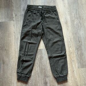 TNA Joggers - Army Green, Size 4